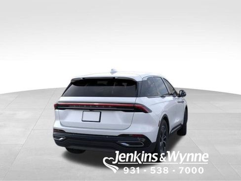 New 2026 Lincoln Nautilus Premier image 8