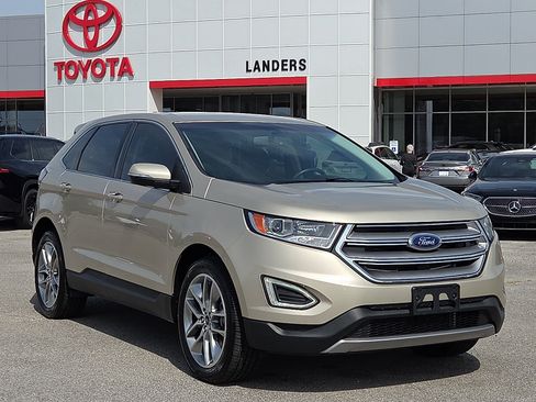 Used 2018 Ford Edge Titanium w/ Technology Package FWD image 1