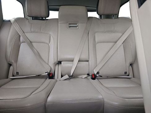 Used 2018 Land Rover Range Rover Supercharged image 13