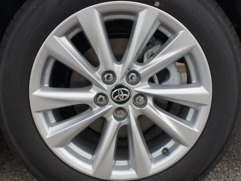 Used 2026 Toyota Corolla XLE FWD image 21