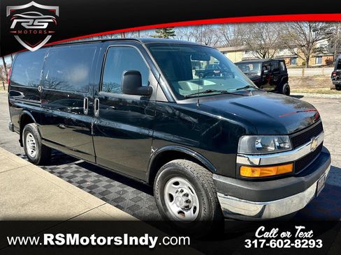Used 2018 Chevrolet Express 2500 w/ Driver Convenience Package image 1