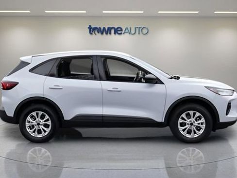 Used 2025 Ford Escape Active w/ Cold Weather Package AWD/4WD image 6
