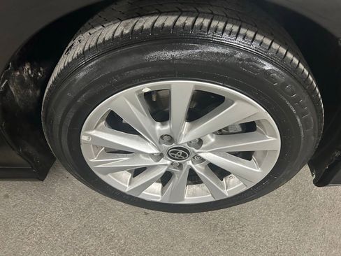 Used 2023 Toyota Camry LE image 6