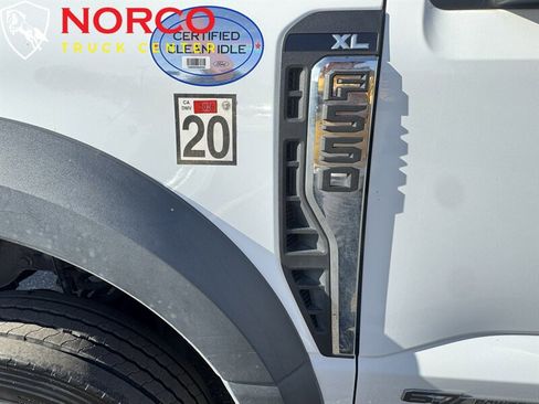 Used 2023 Ford F550 2WD Regular Cab Super Duty image 15