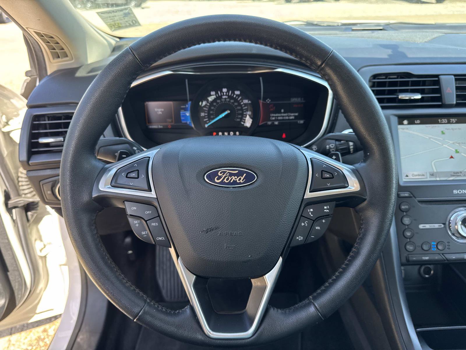 Used 2017 Ford Fusion Titanium FWD image 22