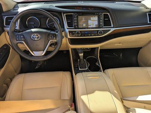 Used 2018 Toyota Highlander Limited image 18