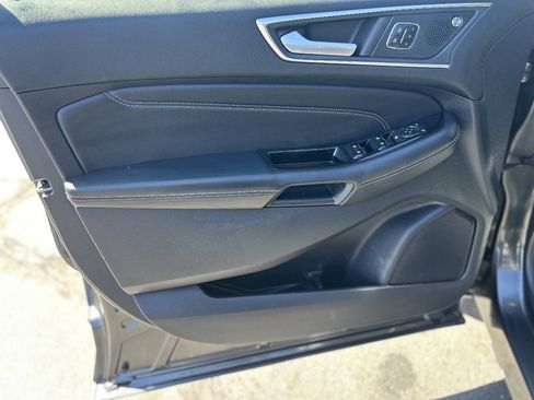 Used 2020 Ford Edge Titanium AWD/4WD image 8