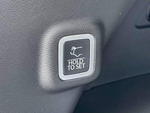New 2026 Jeep Cherokee Limited AWD/4WD image 38