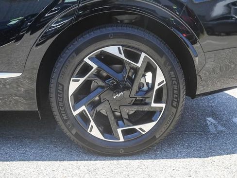 Certified 2023 Kia Sportage SX FWD image 12