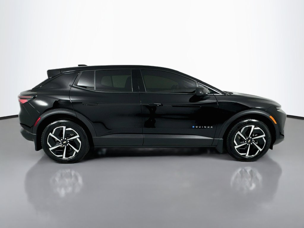 Used 2025 Chevrolet Equinox EV LT FWD image 9