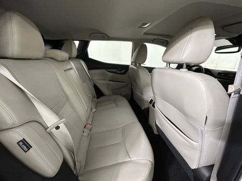 Used 2021 Nissan Rogue Sport SL w/ Premium Package image 17