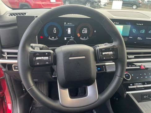 Used 2025 Hyundai Santa Fe SEL image 27