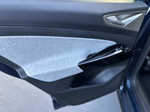 Certified 2023 Volkswagen ID.4 Pro image 9