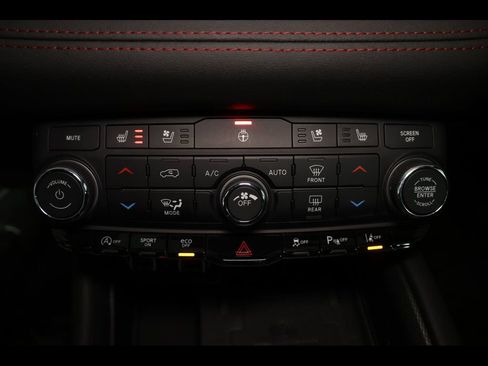 Used 2024 Dodge Durango GT AWD/4WD image 30