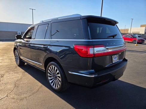 Used 2021 Lincoln Navigator Reserve w/ Luxury Package AWD/4WD image 4