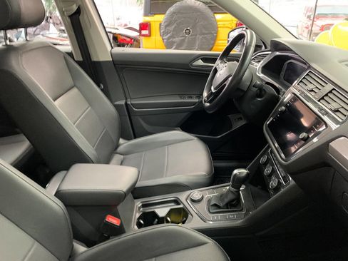 Used 2019 Volkswagen Tiguan SEL image 8