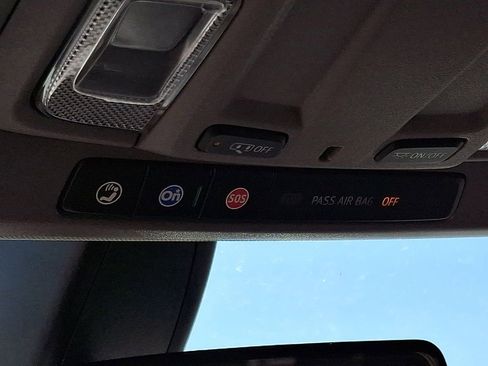 Used 2020 Chevrolet Silverado 1500 Custom w/ Custom Value Package image 25