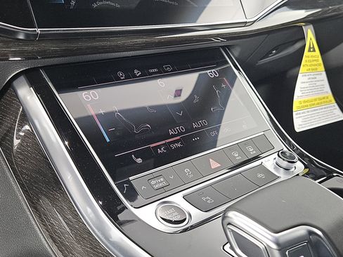 New 2026 Audi Q7 3.0T Premium AWD/4WD image 31