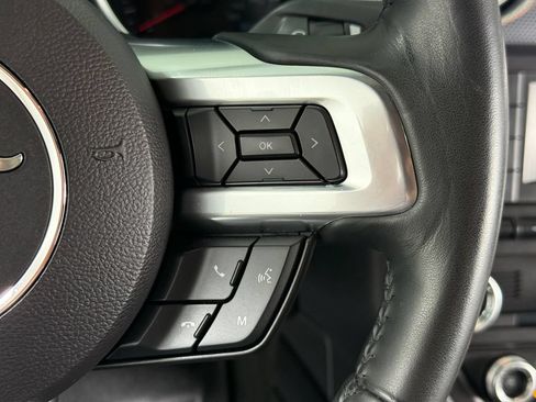 Used 2018 Ford Mustang GT RWD image 26