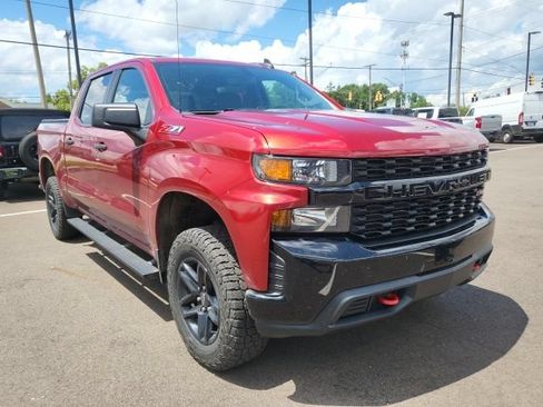 Used 2021 Chevrolet Silverado 1500 Custom Trail Boss w/ LPO, Dark Essentials Package AWD/4WD image 2