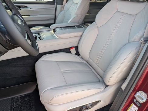 New 2026 Jeep Grand Wagoneer 2WD image 14