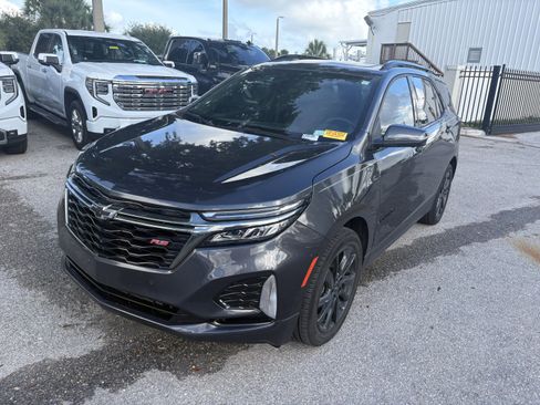 Used 2023 Chevrolet Equinox RS w/ RS Leather Package FWD image 3