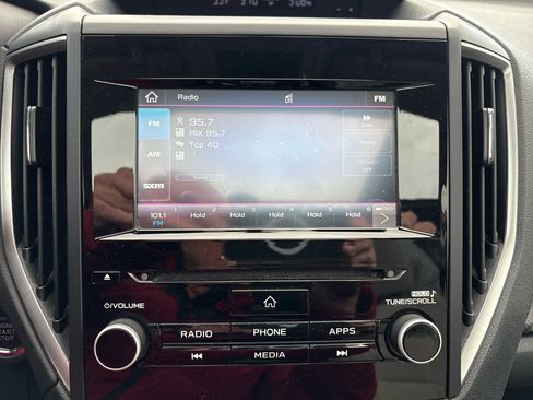 Used 2023 Subaru Forester Premium image 17