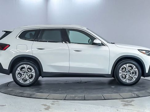 Used 2023 BMW X1 xDrive28i w/ Convenience Package AWD/4WD image 8