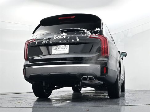 New 2025 Kia Telluride S image 40