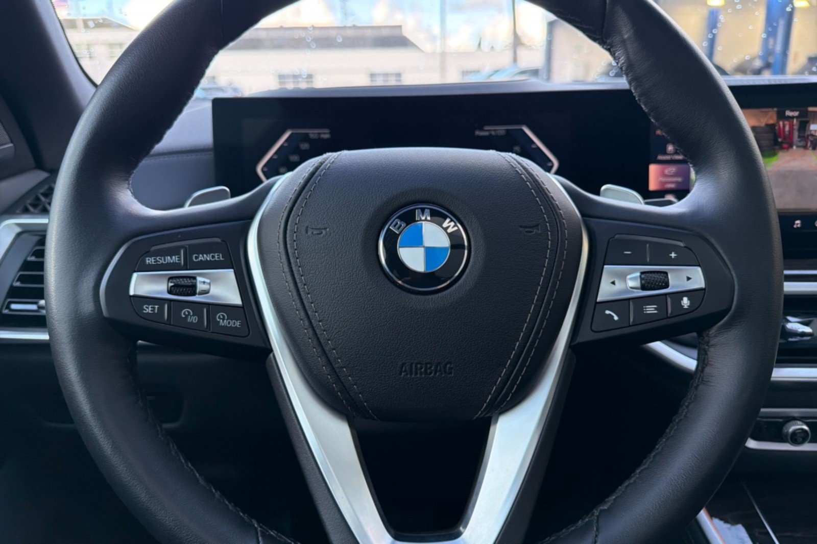 Used 2025 BMW X5 xDrive40i AWD/4WD image 23