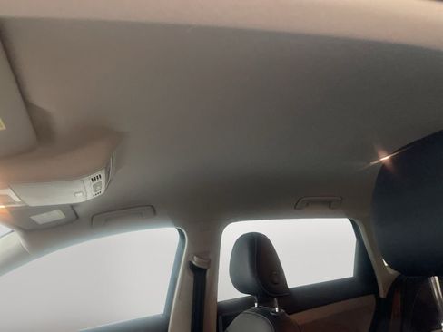 Used 2022 Volkswagen Taos SE image 17