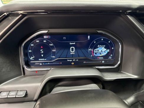 Used 2025 GMC Sierra 2500 AT4X image 25