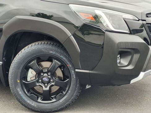 Certified 2023 Subaru Forester Wilderness AWD/4WD image 5