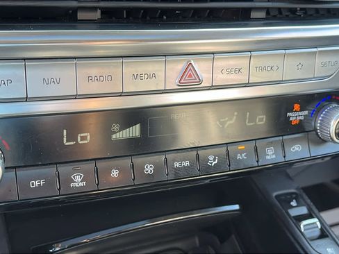 Used 2020 Kia Telluride EX w/ EX Premium Package image 19