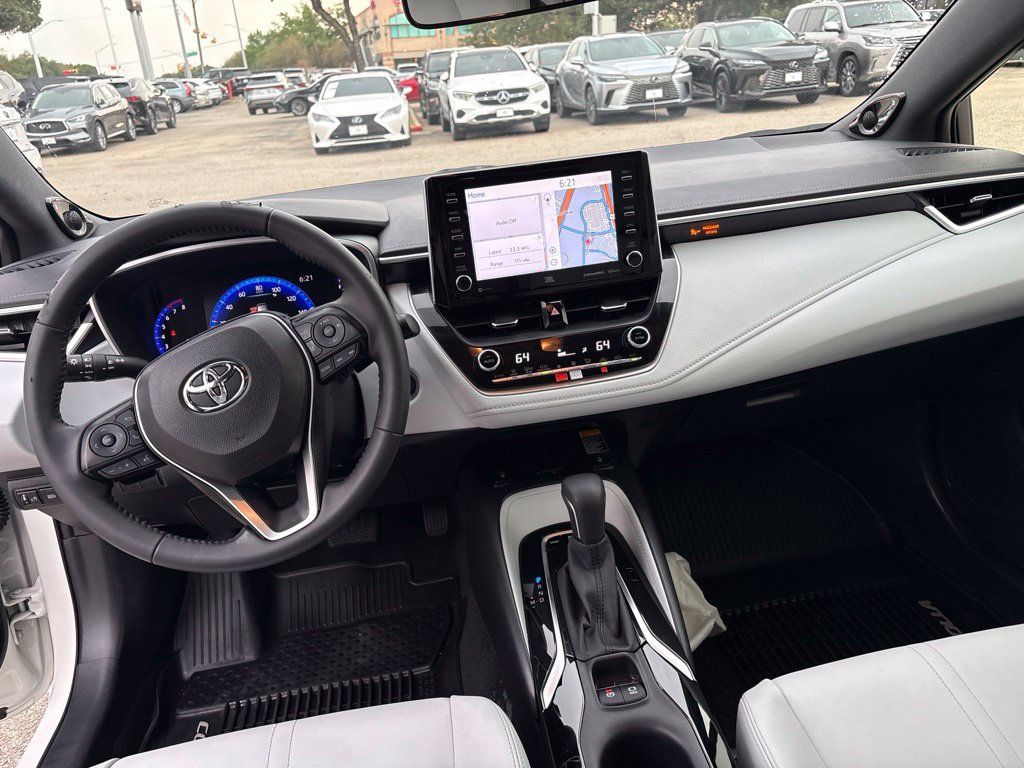 Used 2019 Toyota Corolla XSE FWD image 17