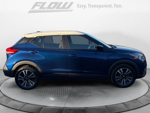Used 2020 Nissan Kicks SV image 10