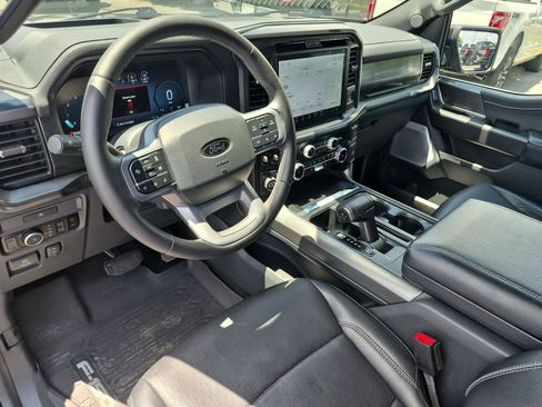 Used 2025 Ford F150 Lariat w/ Equipment Group 502A High AWD/4WD image 18