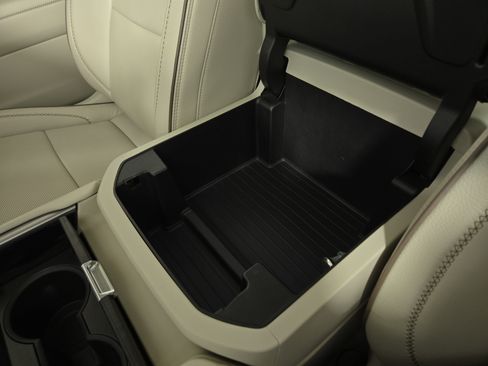 Certified 2024 GMC Yukon Denali AWD/4WD image 31