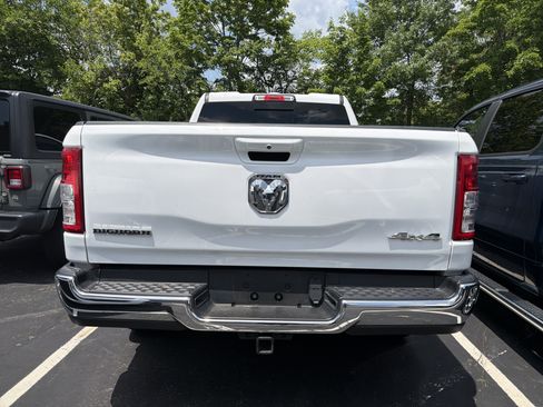 Used 2022 RAM 1500 Big Horn AWD/4WD image 6