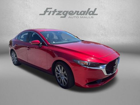 Used 2019 MAZDA MAZDA3 Sedan w/ Preferred Package FWD image 1