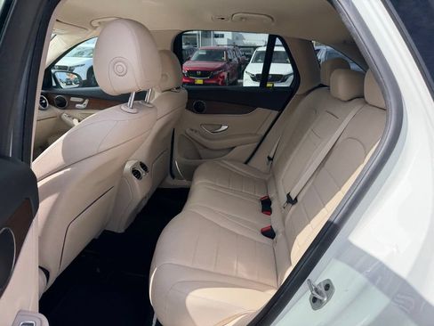 Used 2022 Mercedes-Benz GLC 300 image 5