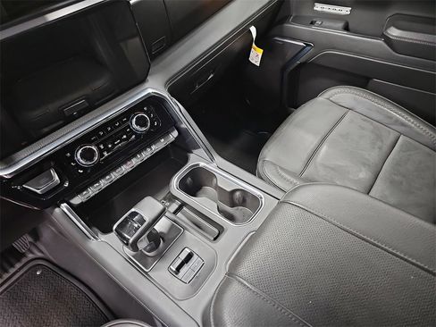 Used 2024 GMC Sierra 1500 Denali w/ Technology Package image 24