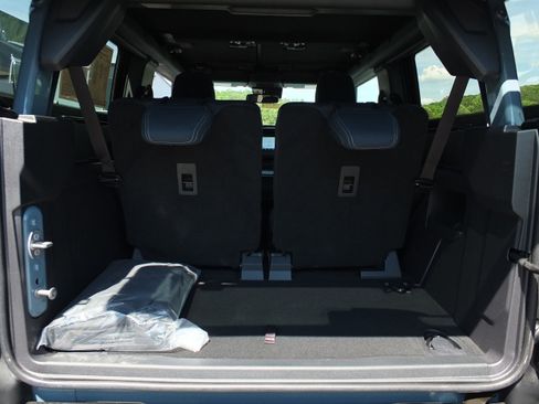 Used 2022 Ford Bronco Outer Banks AWD/4WD image 15