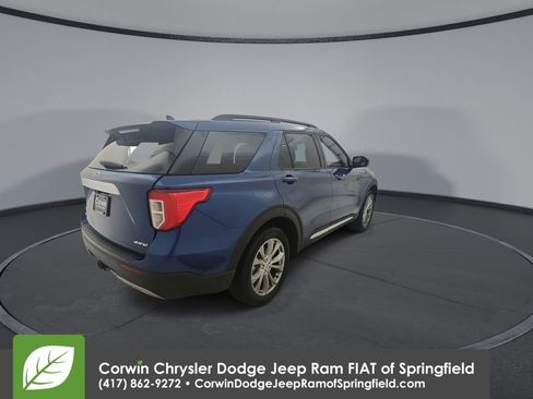 Used 2022 Ford Explorer XLT w/ Equipment Group 202A AWD/4WD image 8