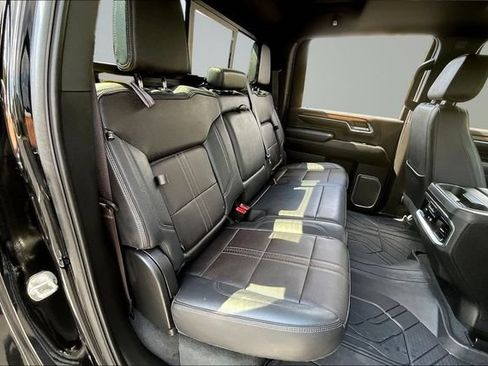 Used 2024 Chevrolet Silverado 2500 High Country w/ High Country Premium Package AWD/4WD image 26