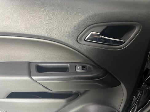 Used 2022 Chevrolet Colorado LT AWD/4WD image 58