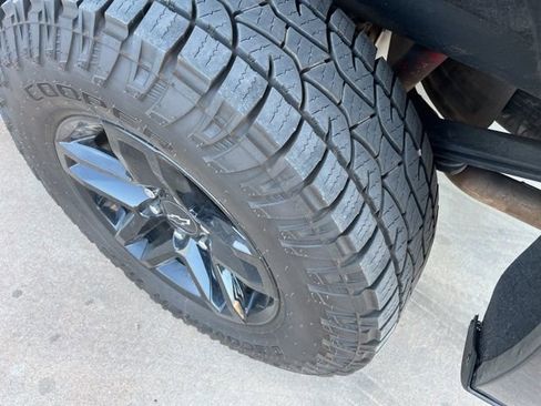 Used 2021 Chevrolet Silverado 1500 LT Trail Boss image 7