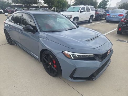 Used 2025 Honda Civic Type R image 1