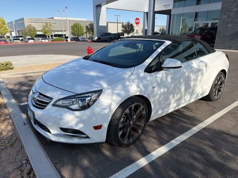 Used 2019 Buick Cascada Premium FWD image 4