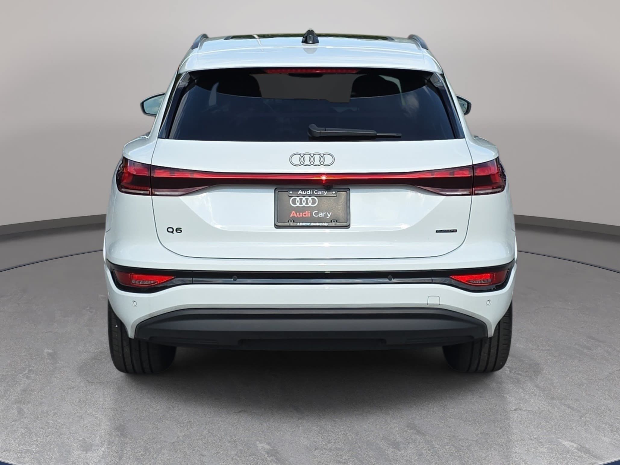 Used 2025 Audi Q6 e-tron Premium Plus w/ Premium Plus AWD/4WD image 6